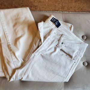 GAP Low Rise Universal Legging Jeans With Washwell